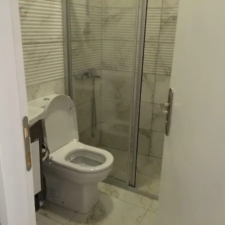 Ugur Aparthotel *